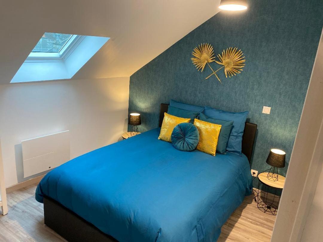Appartement Chaleureux Wifi Et Parking Gratuit Givet Exterior photo